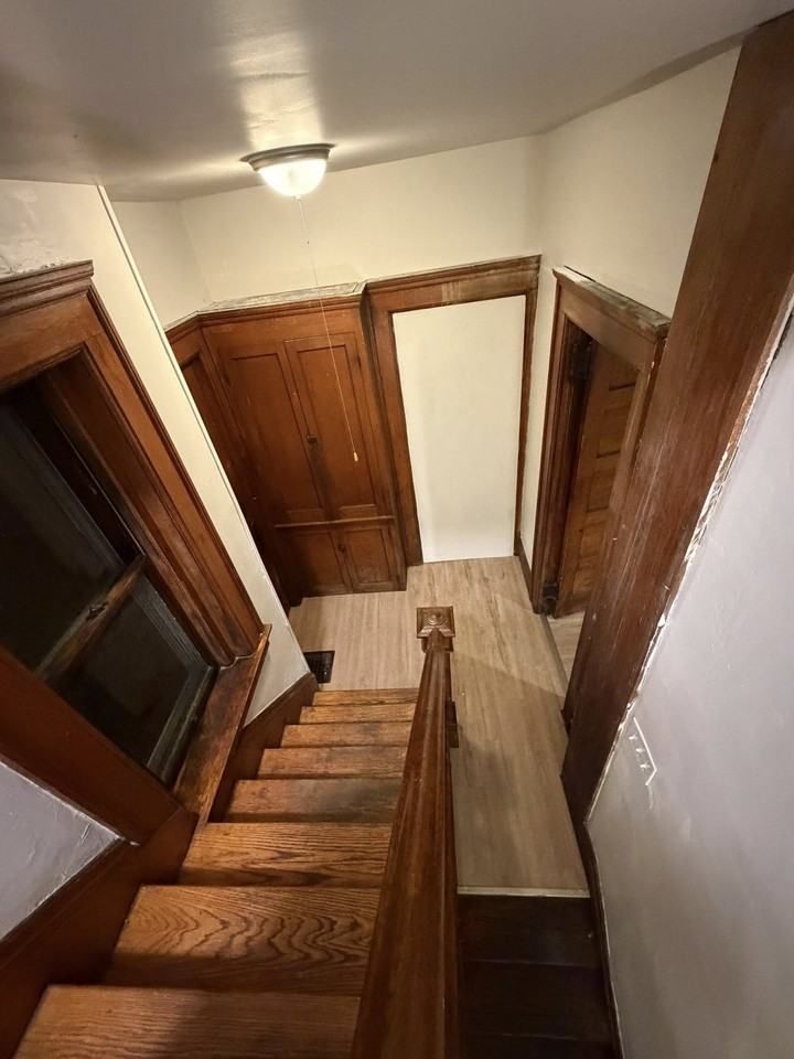 424 1/2 Putnam Ave #424-1-2 - Photo 5 of 10