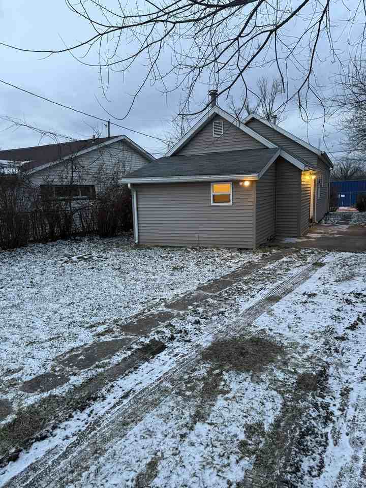 836 Vine St #1 - Photo 2 of 10