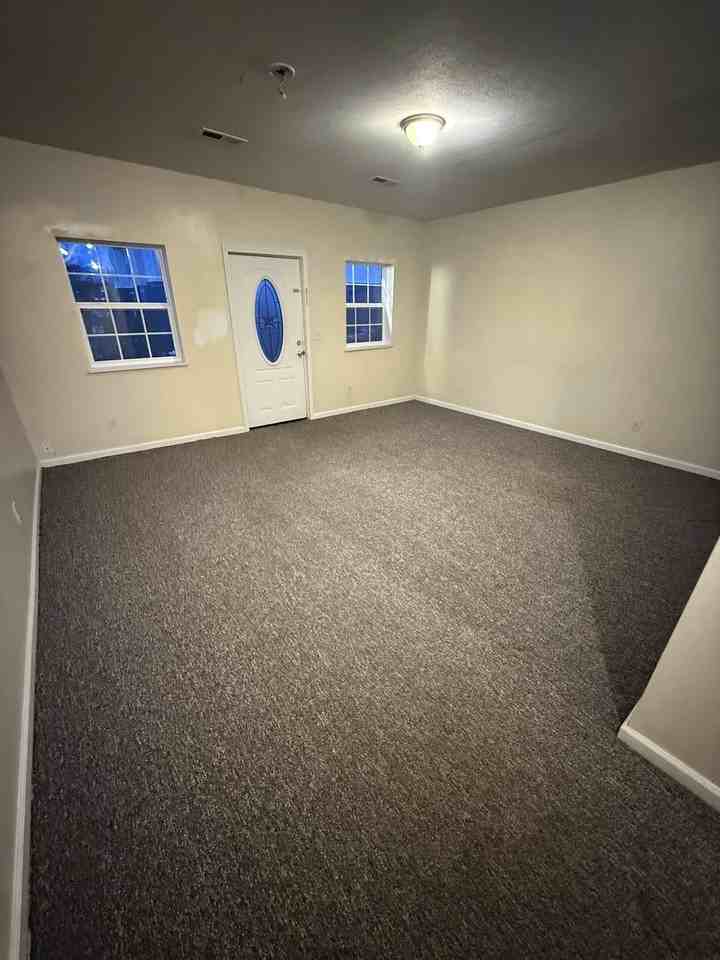 836 Vine St #1 - Photo 7 of 10