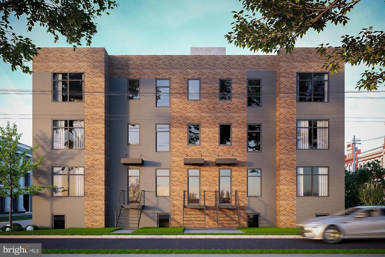 2602 4th St Ne Unit B #B - Photo 2 of 3