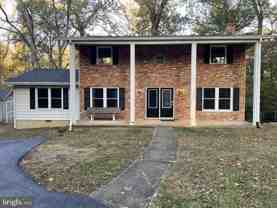 400 Granville Dr - Photo 1 of 1