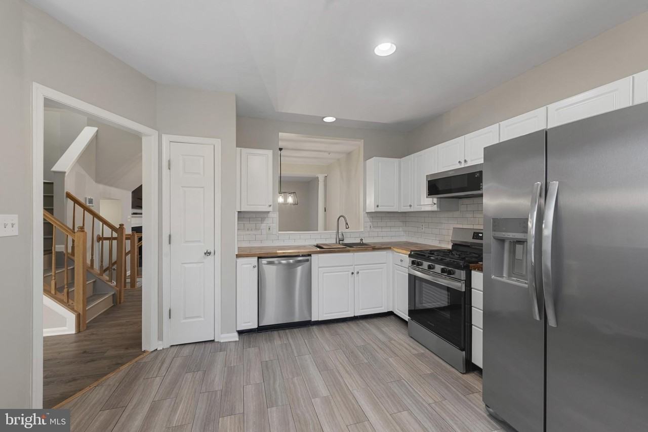 4201 Star Cir - Photo 2 of 30