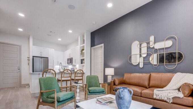 2014 Southside Blvd - Photo 2 of 10