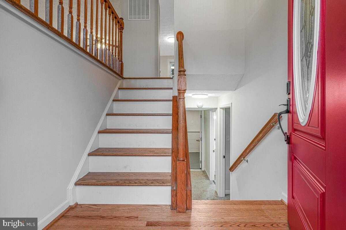 6307 Willow Way - Photo 4 of 31