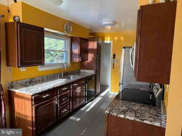 6514 8th Ave - Photo 4 of 13