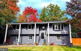 featured image of 922 Petinot Pl