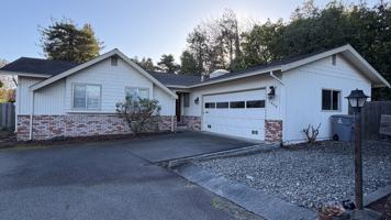 featured image of 2808 Harrison Ave #1