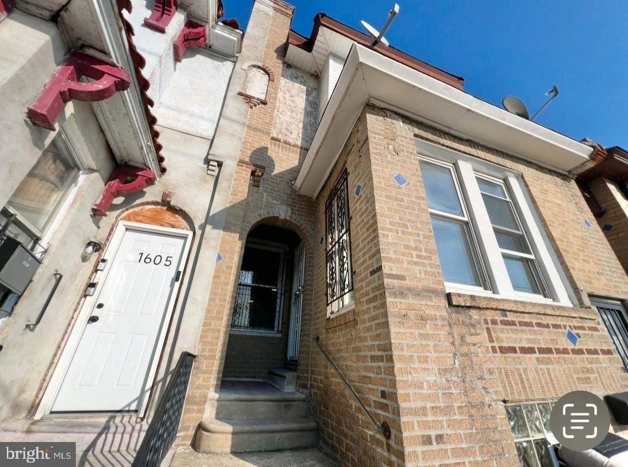 1607 S 60th St Unit 1 #1 - Photo 2 of 16