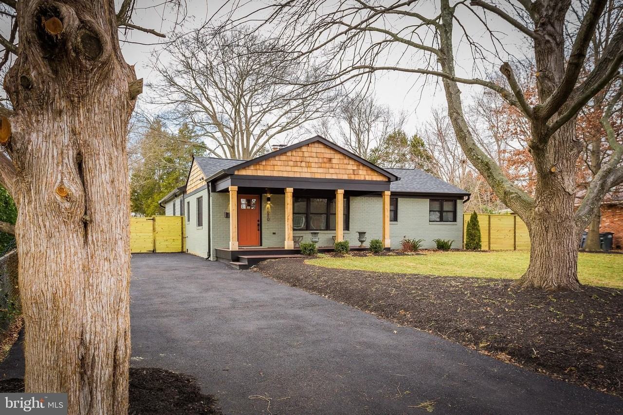 1610 Baltimore Rd - Photo 2 of 45