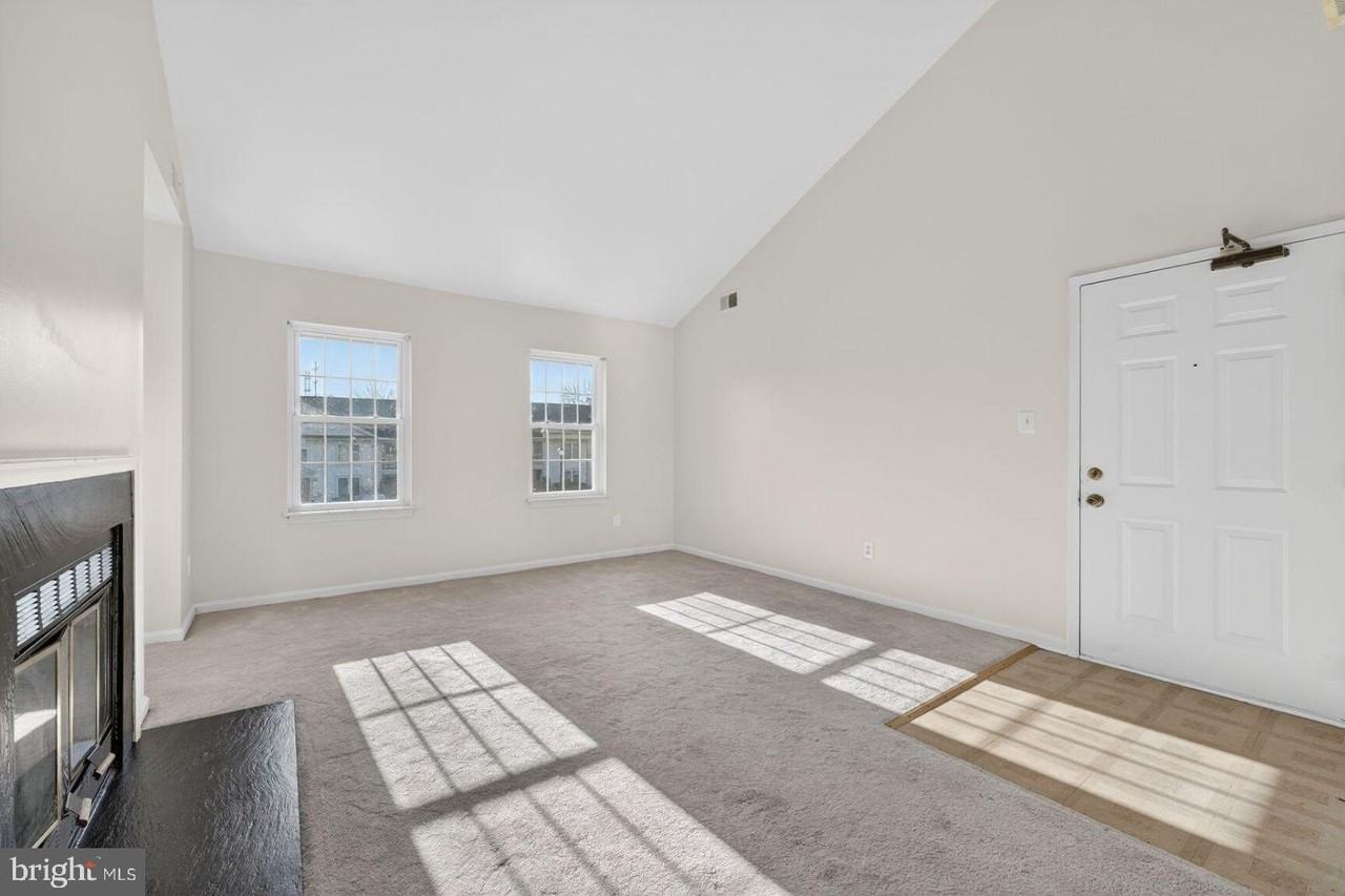 6903B Sandra Marie Cir Unit B #B - Photo 3 of 20