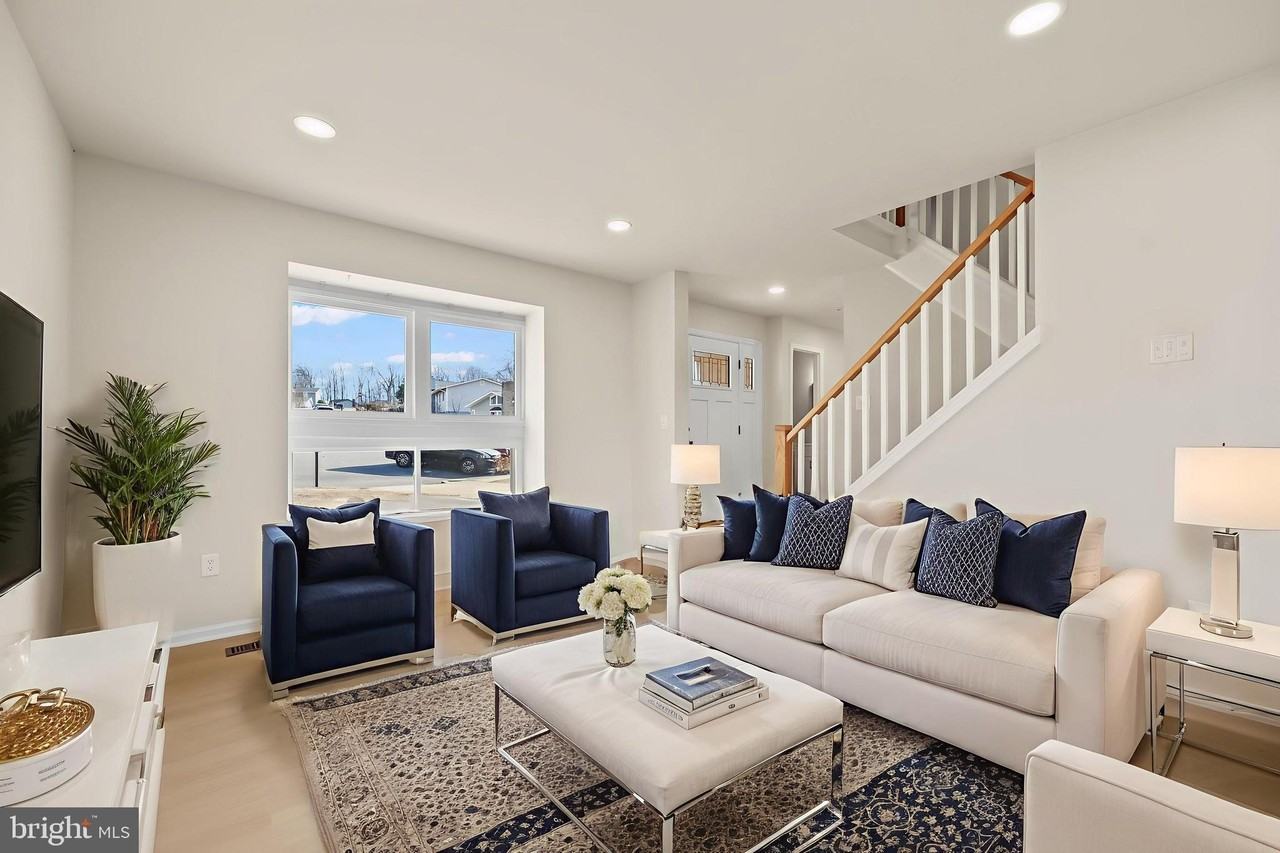 2520 Linwood Ln - Photo 6 of 50