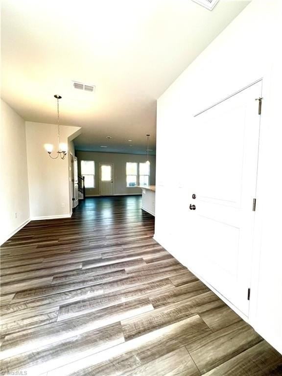 914 Lampton Ct - Photo 5 of 39