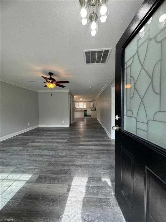 1803 Allyson Ave - Photo 2 of 25