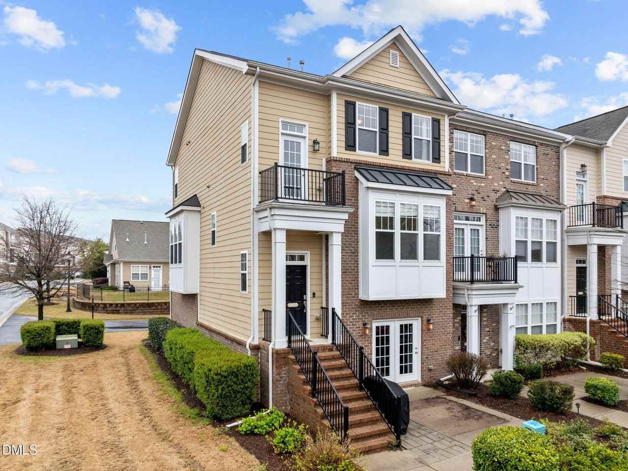 10122 Glen Autumn Rd - Photo 4 of 32