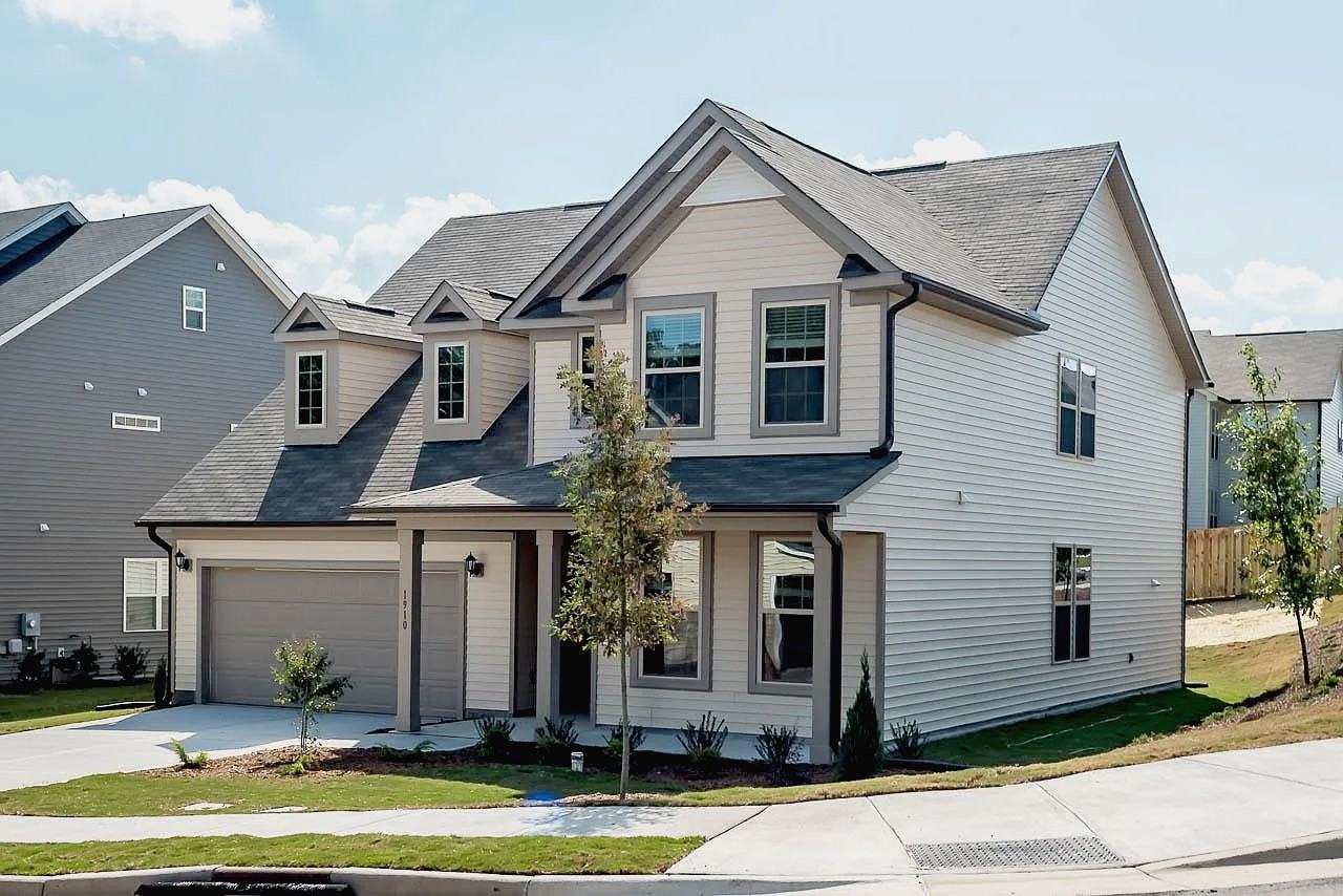 1910 Pennypacker Ln #1 - Photo 2 of 42