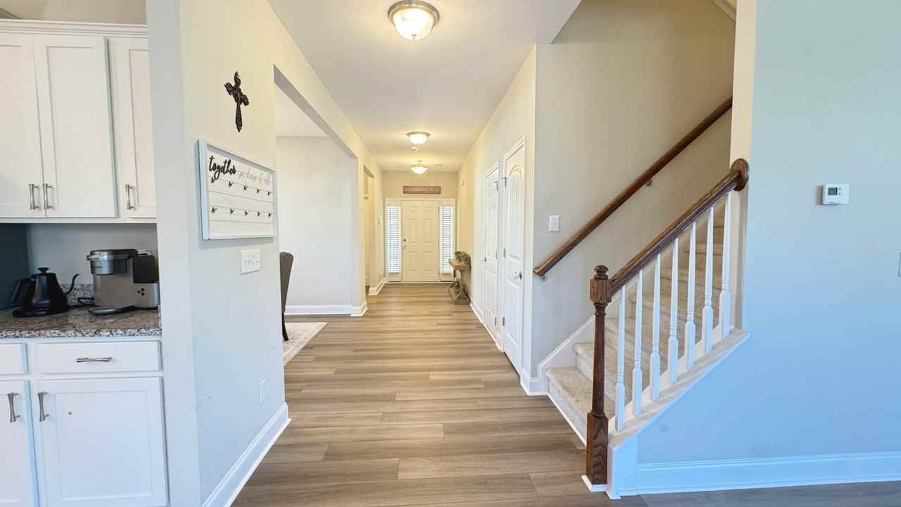 1910 Pennypacker Ln #1 - Photo 3 of 42