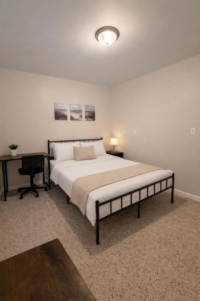 E Elm St - Photo 5 of 6