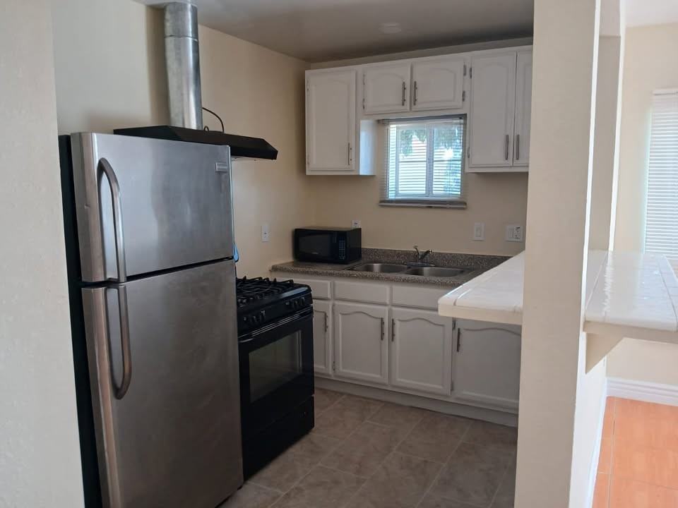 4912 Astor Ave #1 - Photo 2 of 20