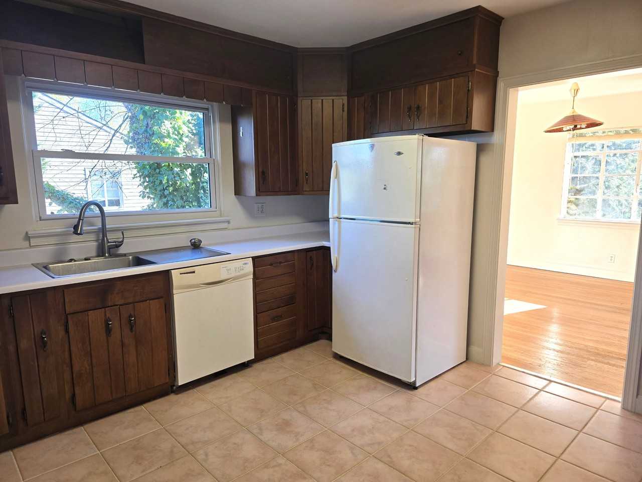 1831 W 1st St #1 - Photo 6 of 18