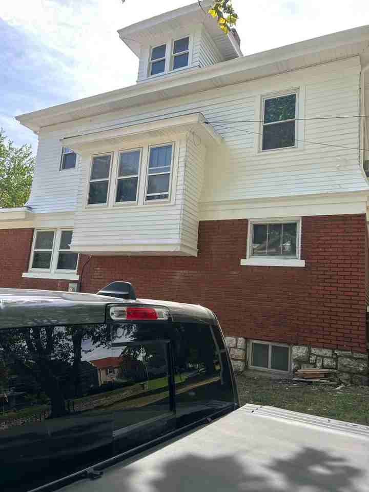 N Delaware St - Photo 5 of 32