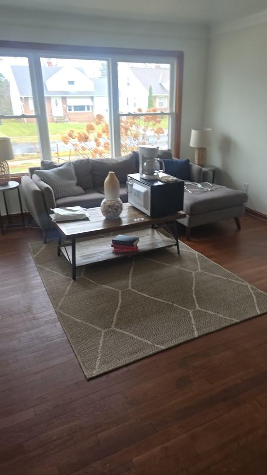 Halle Dr - Photo 4 of 7