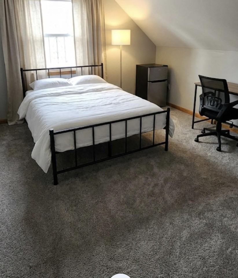 Halle Dr - Photo 7 of 7