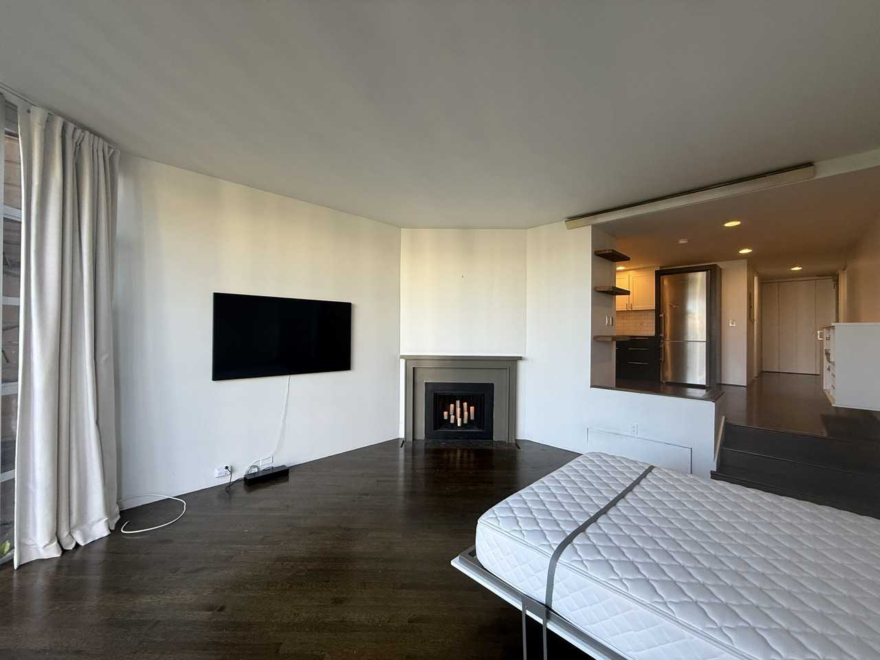 1255 California St #MAIN - Photo 3 of 34