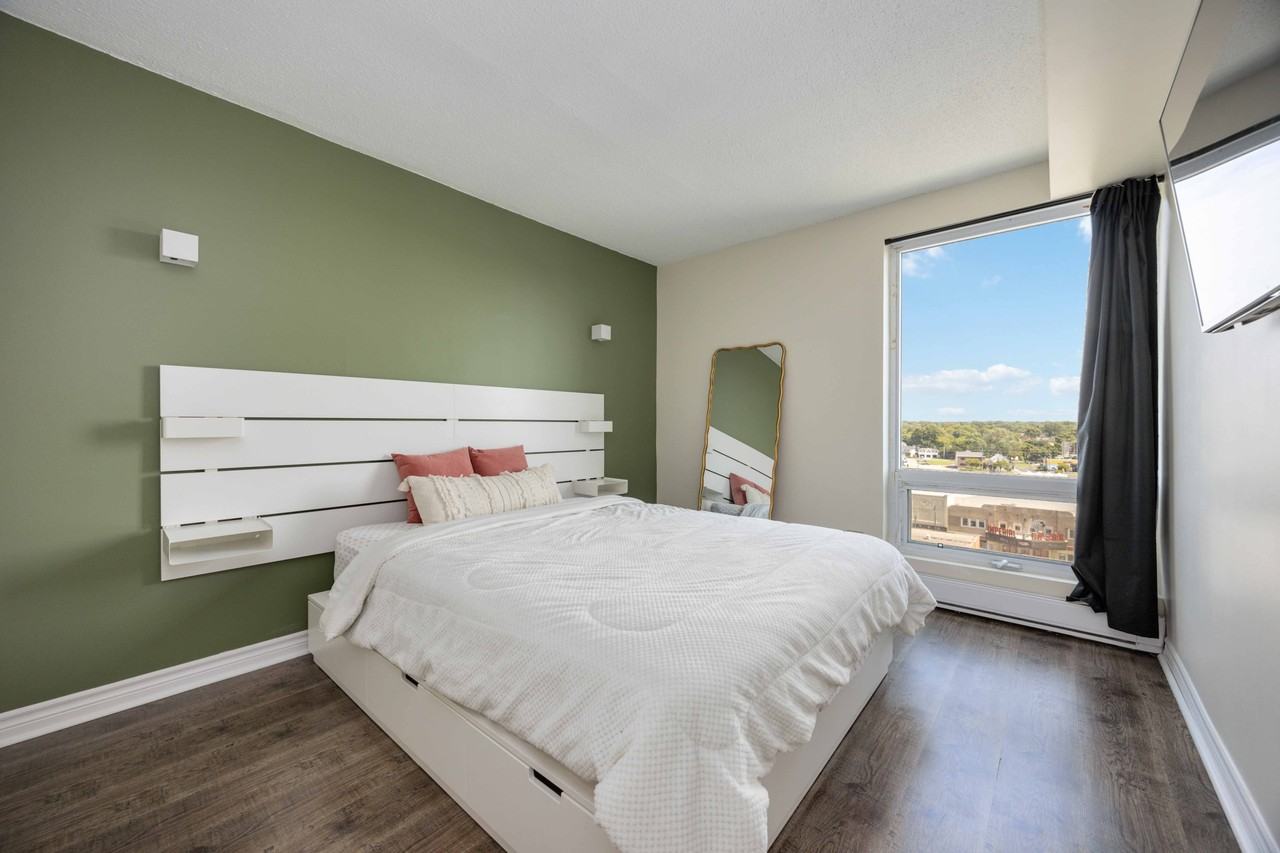 155 Front Street Northunit 909 - Photo 4 of 25