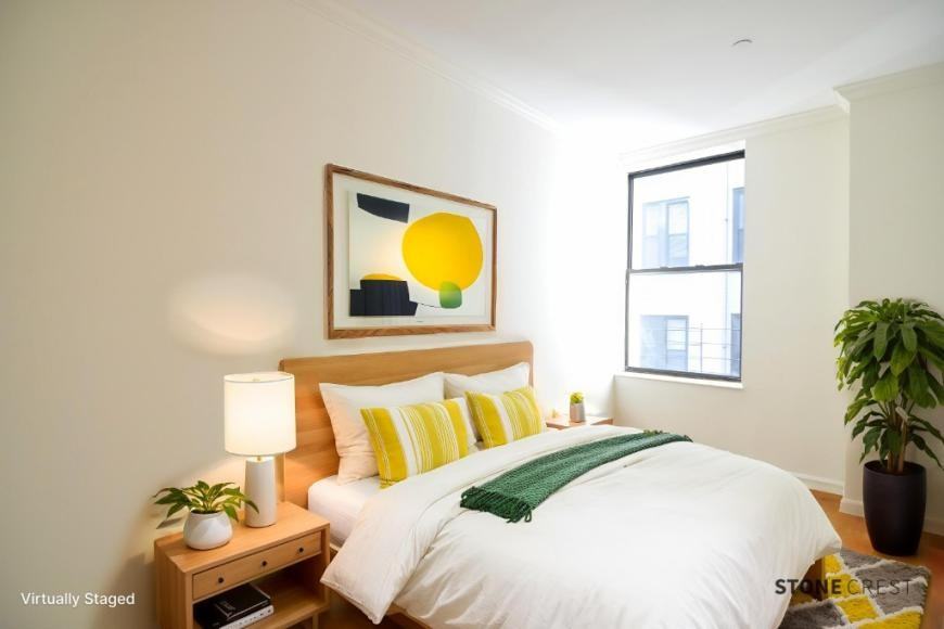 304 W 92nd St - Photo 2 of 10