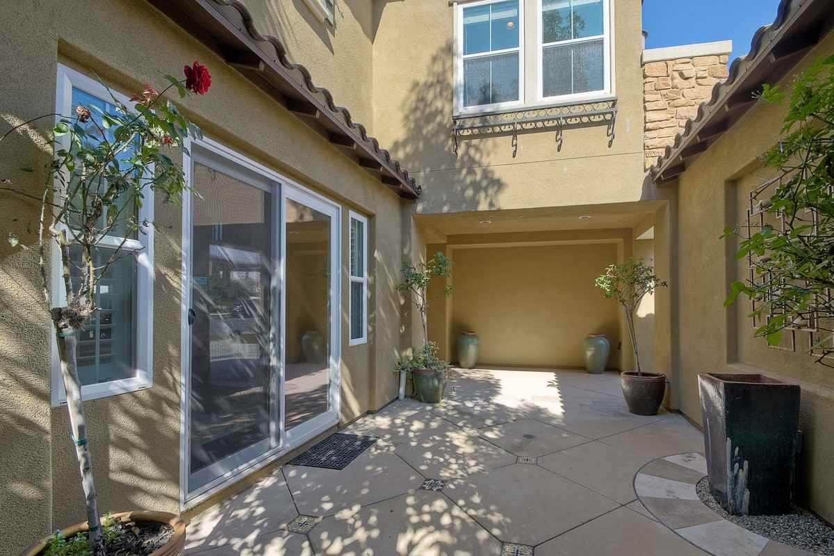 7143 Sitio Caliente - Photo 3 of 20