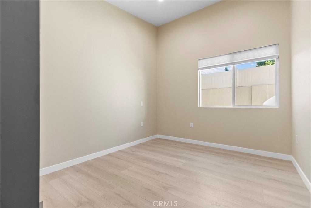 14420 Judd St - Photo 6 of 18