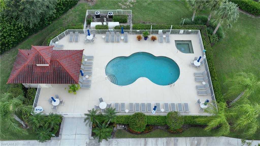 2760 Cypress Trace Cir - Photo 2 of 35