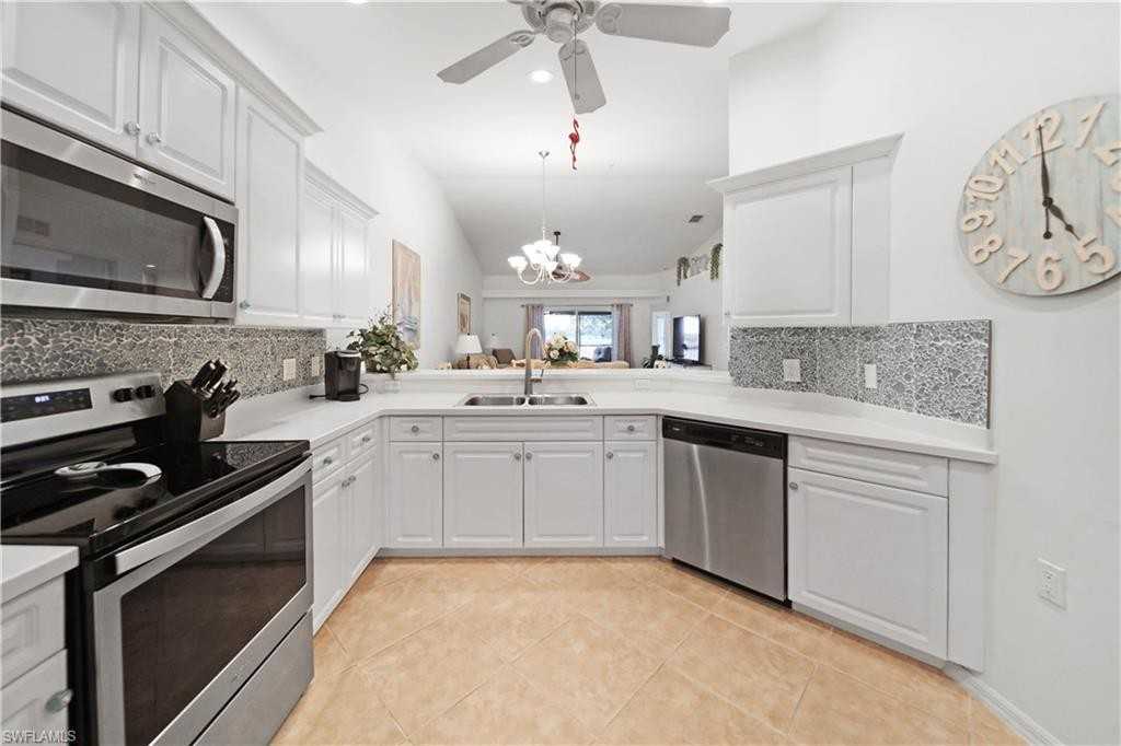 2760 Cypress Trace Cir - Photo 5 of 35