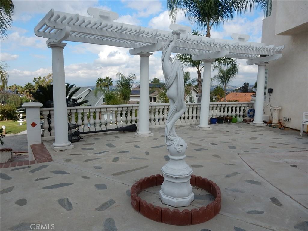 20128 Candleflame Ct - Photo 5 of 46