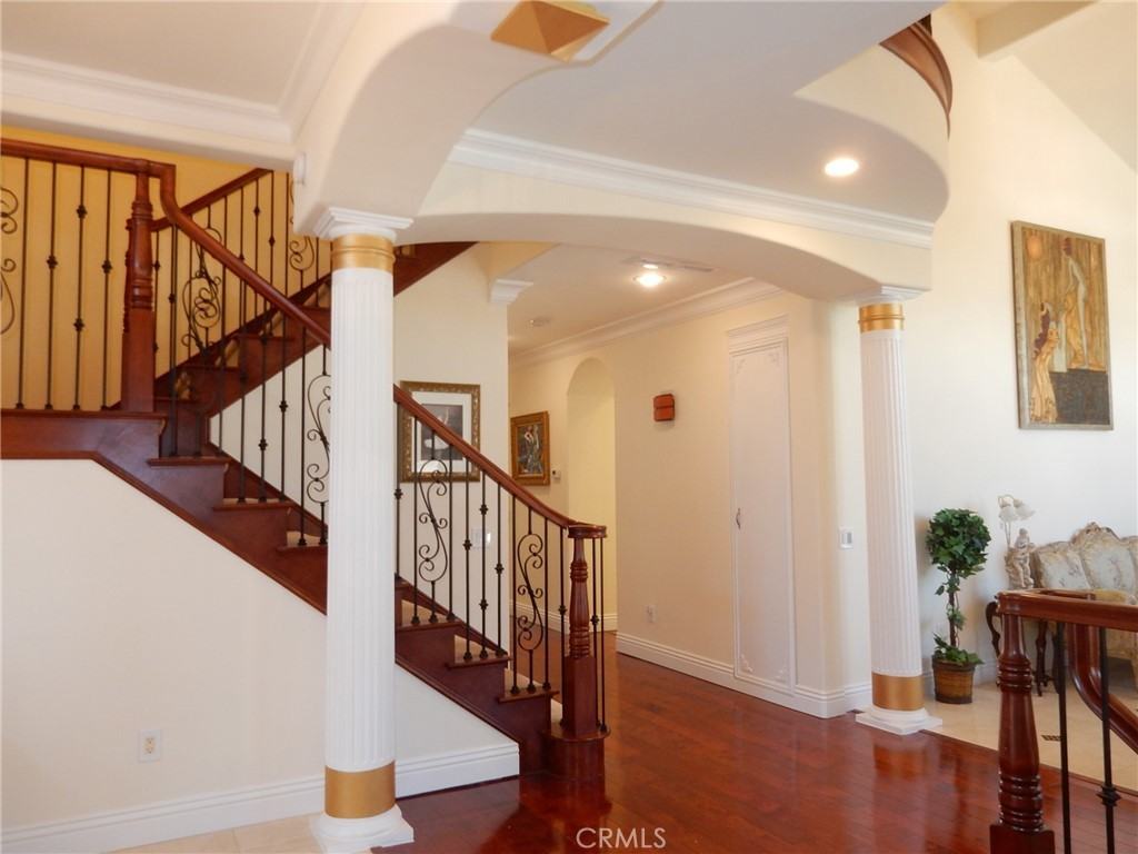 20128 Candleflame Ct - Photo 6 of 46