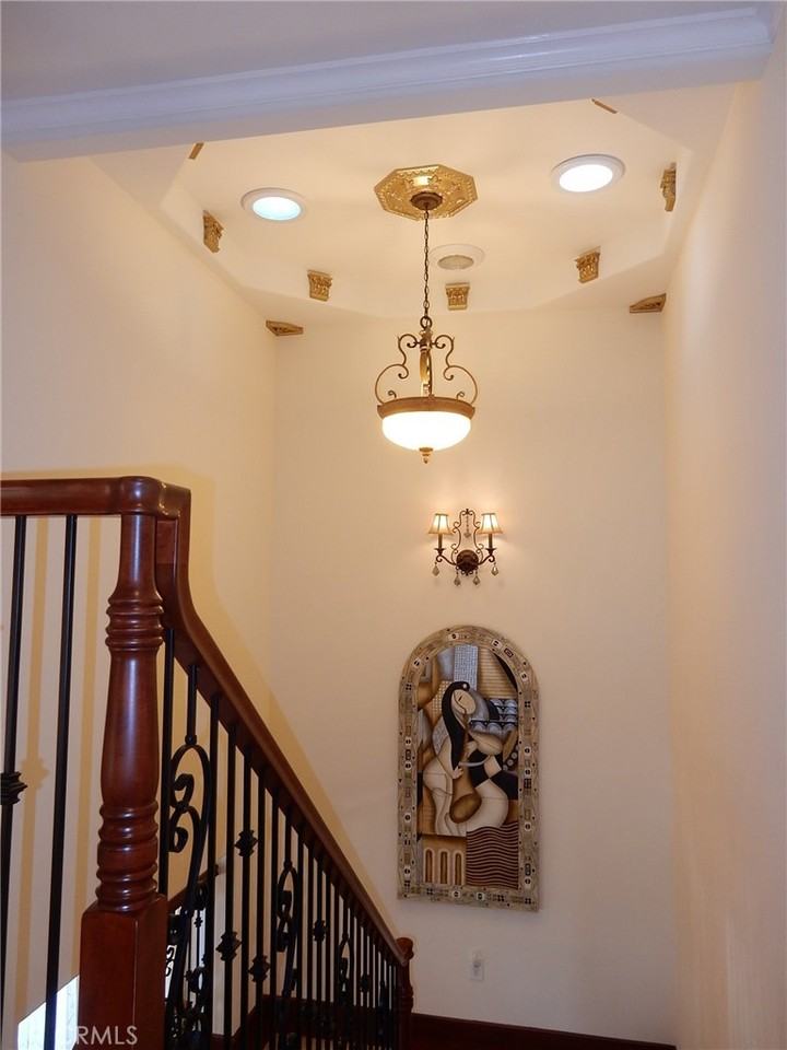 20128 Candleflame Ct - Photo 7 of 46