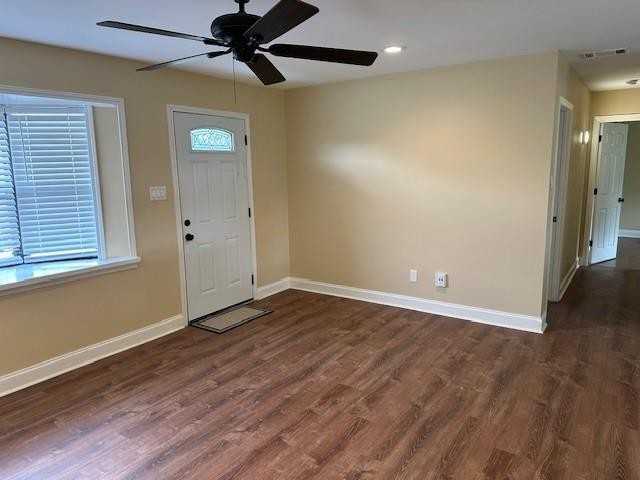 2124 Dupont Dr - Photo 2 of 15