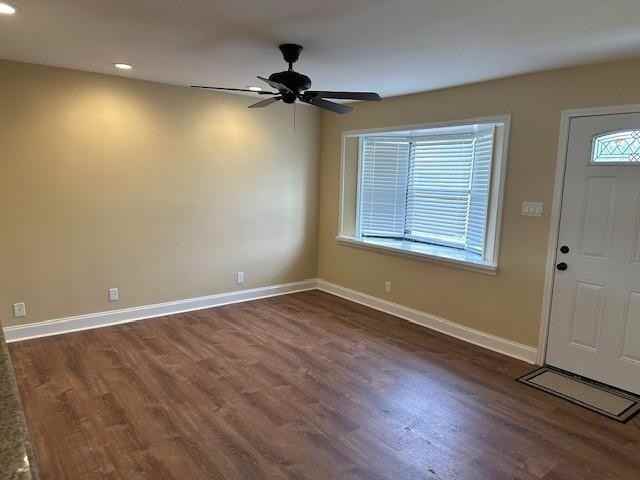 2124 Dupont Dr - Photo 3 of 15