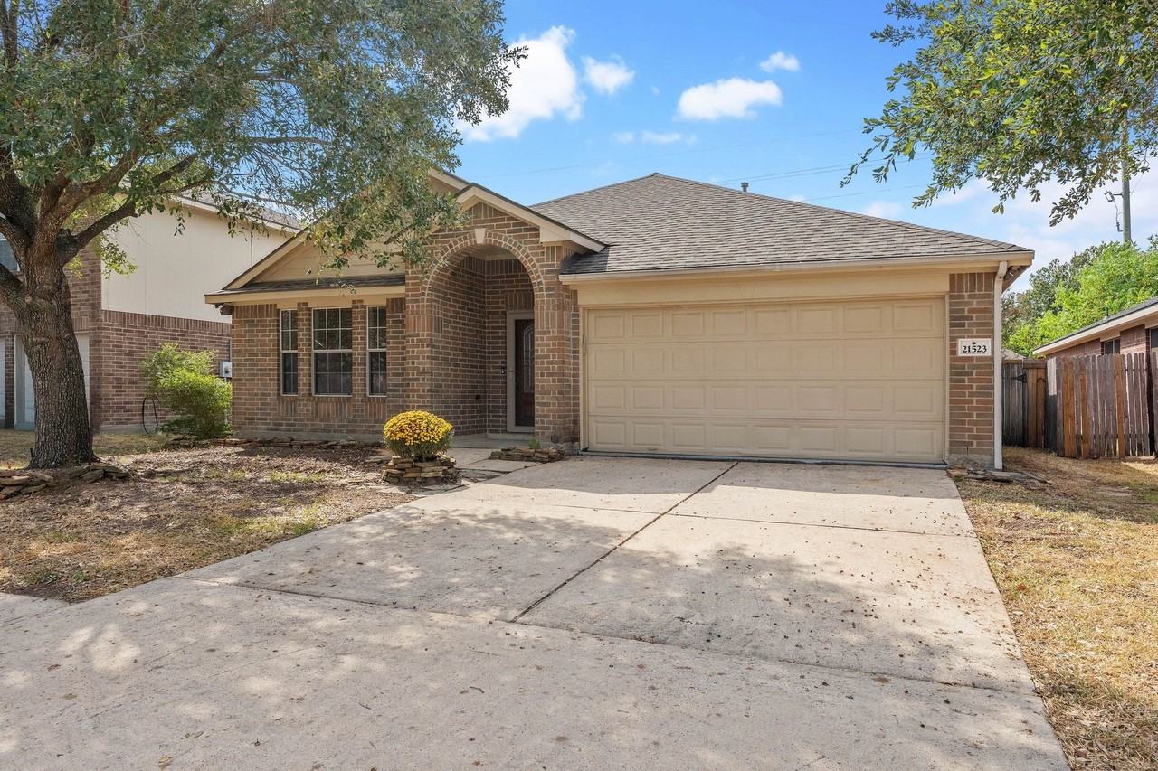 21523 Juniper Meadows Dr - Photo 2 of 30