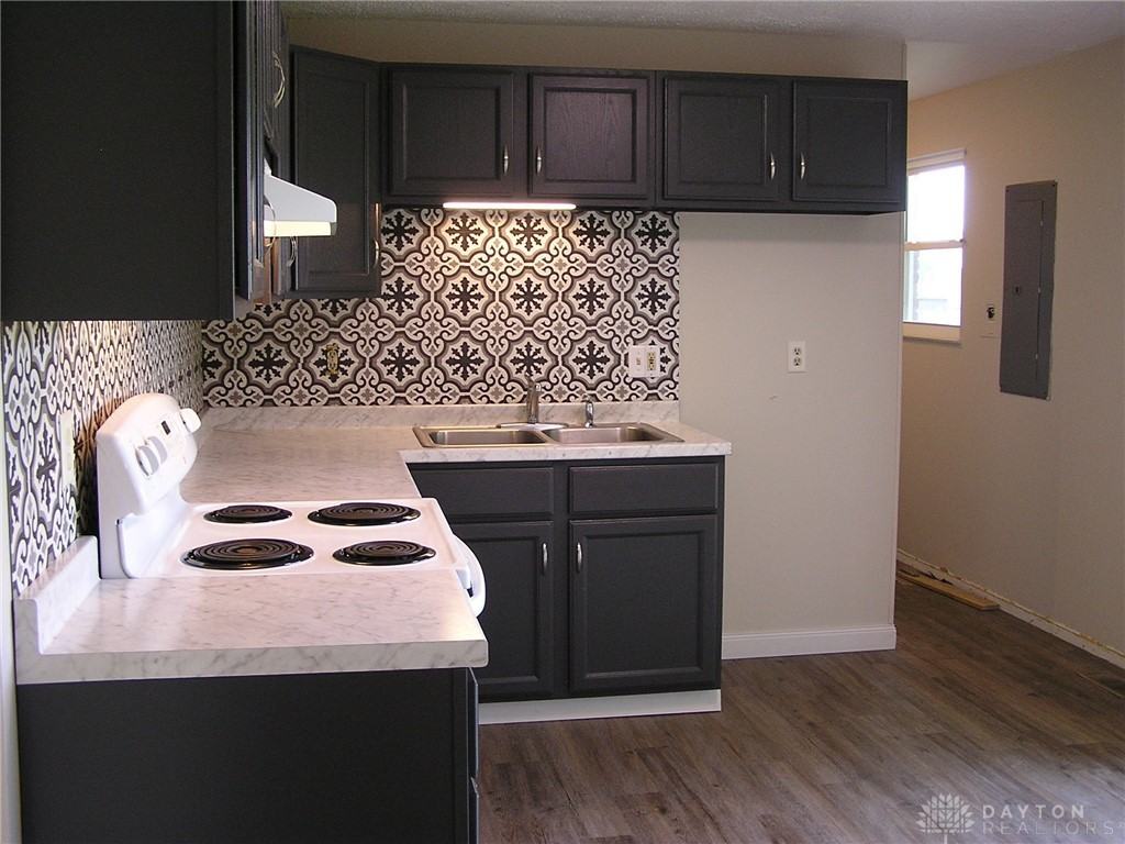 126 Mccraw Dr - Photo 5 of 14