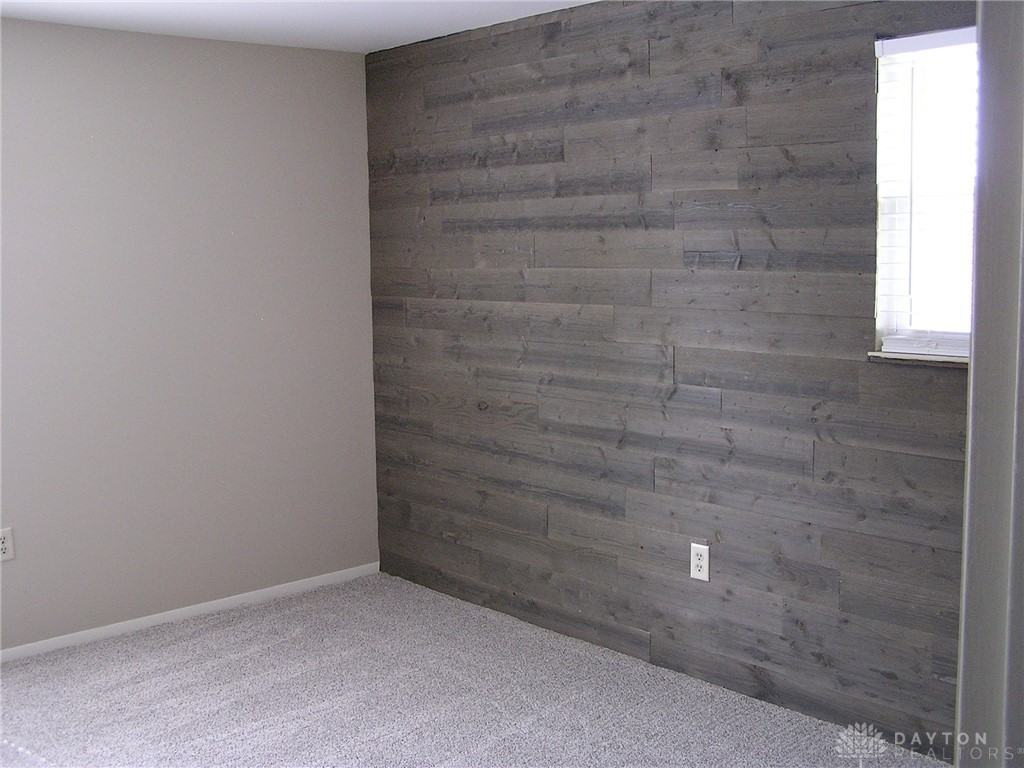 126 Mccraw Dr - Photo 6 of 14