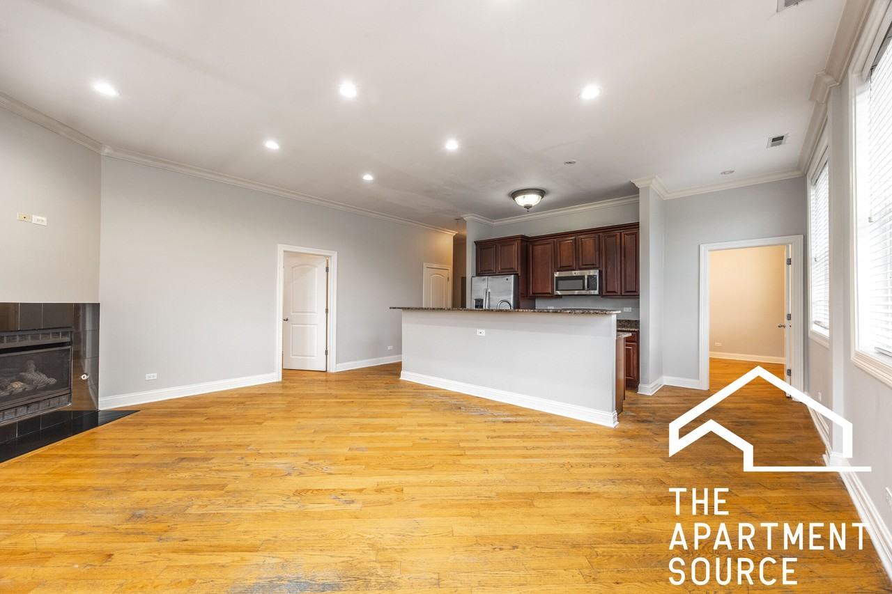 2338 W Morse Ave #2 - Photo 2 of 25