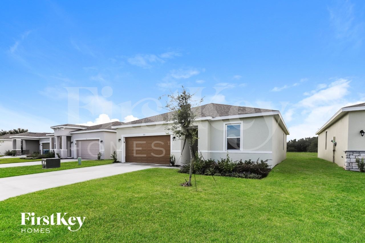 210 Windsor Reserve Dr - Photo 2 of 16