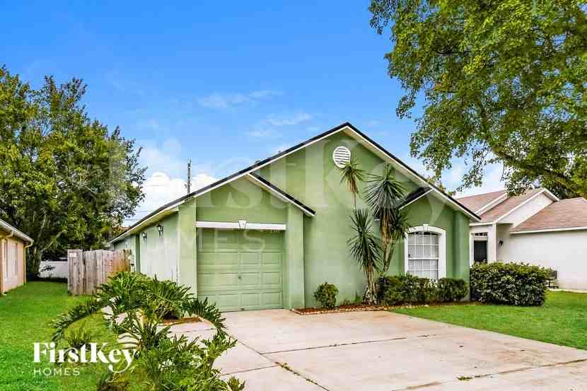 1557 Slash Pine Ct - Photo 2 of 15