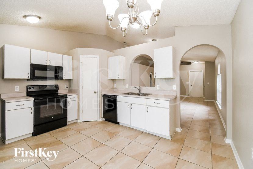 1557 Slash Pine Ct - Photo 5 of 15