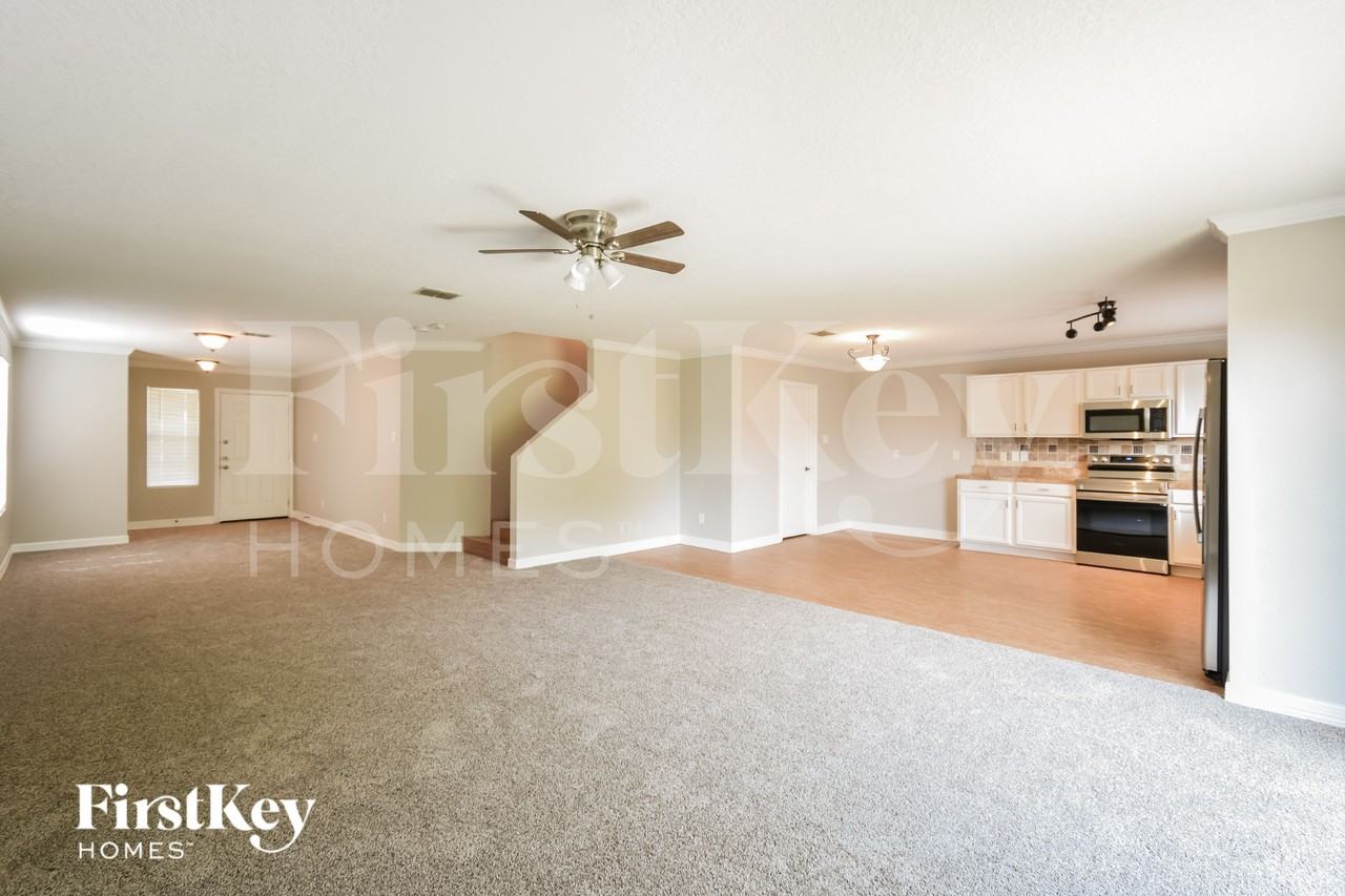 5910 Campus Park - Photo 3 of 15