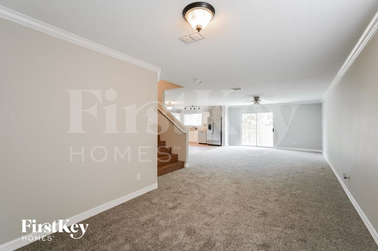 5910 Campus Park - Photo 4 of 15