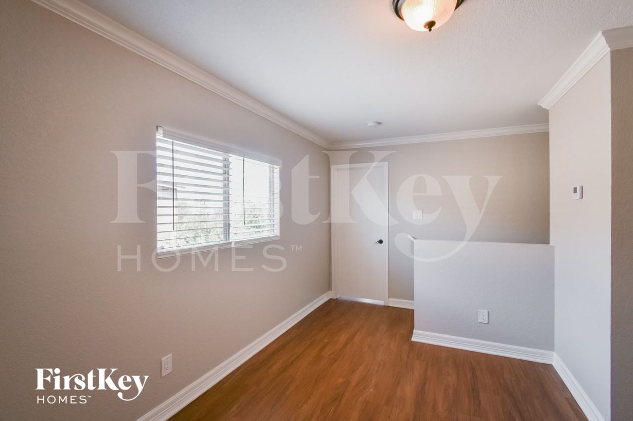 5910 Campus Park - Photo 6 of 15