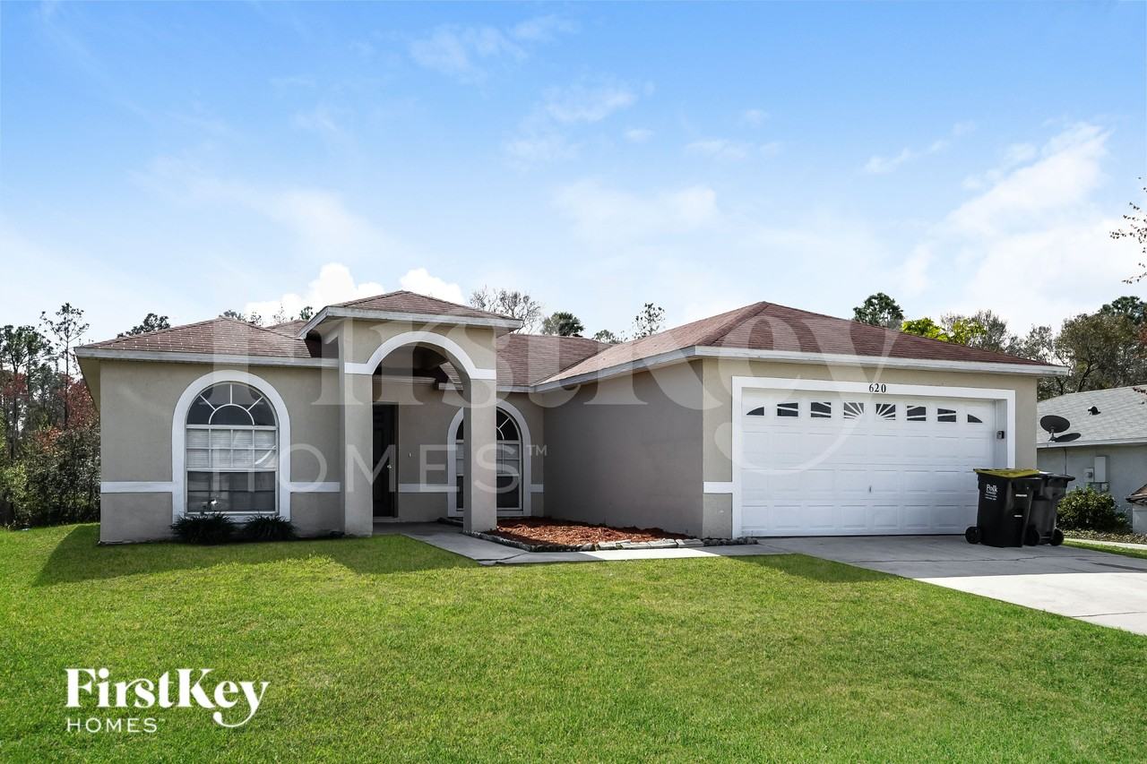 620 Robin Ln - Photo 2 of 16