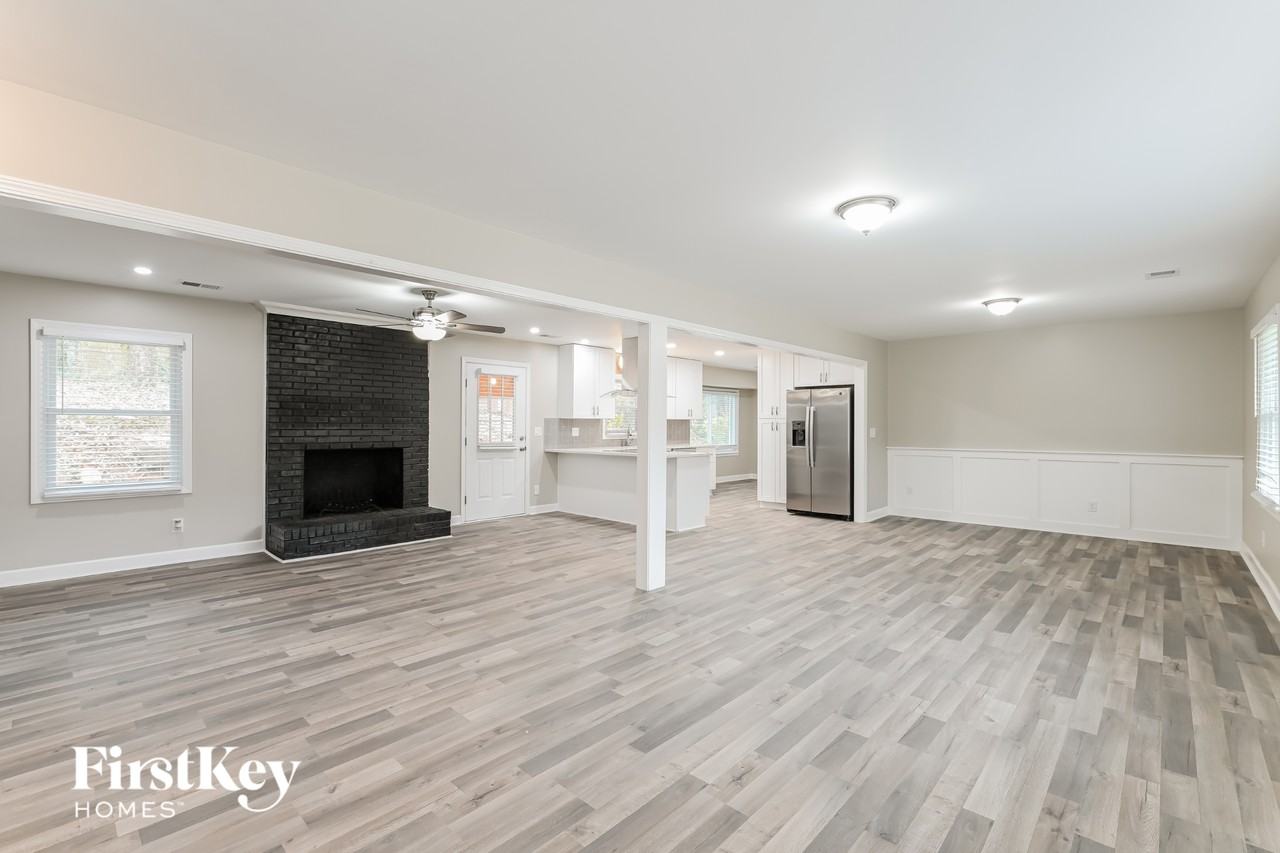 946 Hargett Ct - Photo 3 of 15